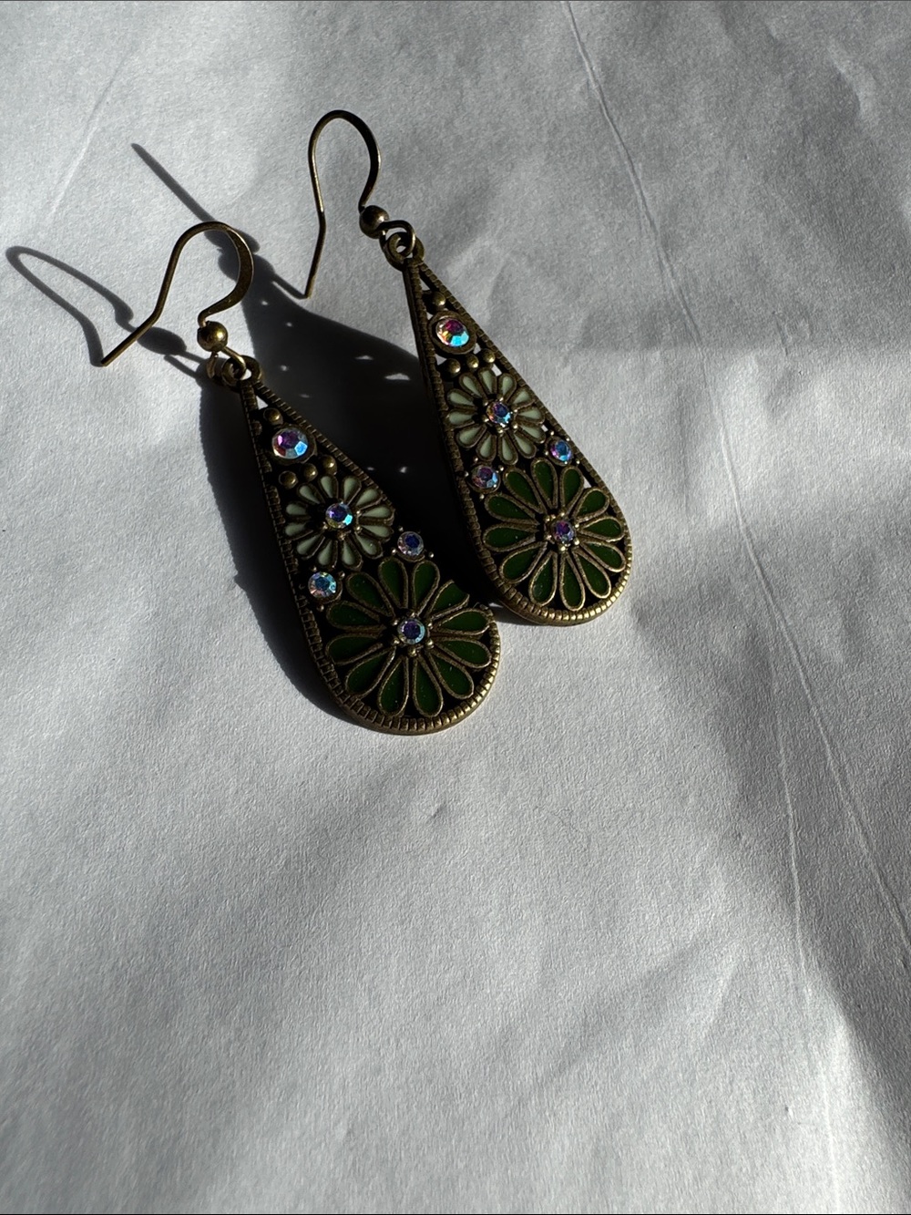 Green Daisy Rhinestone Teardrop Earrings